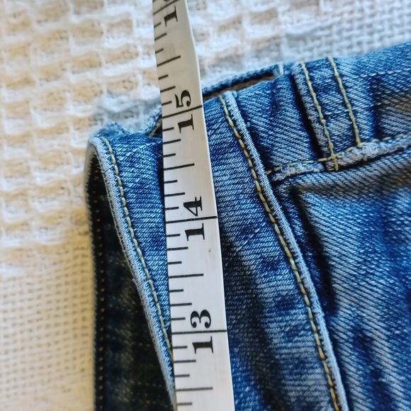 AE Skinny distressed jeans Size 4 - Picture 8 of 15